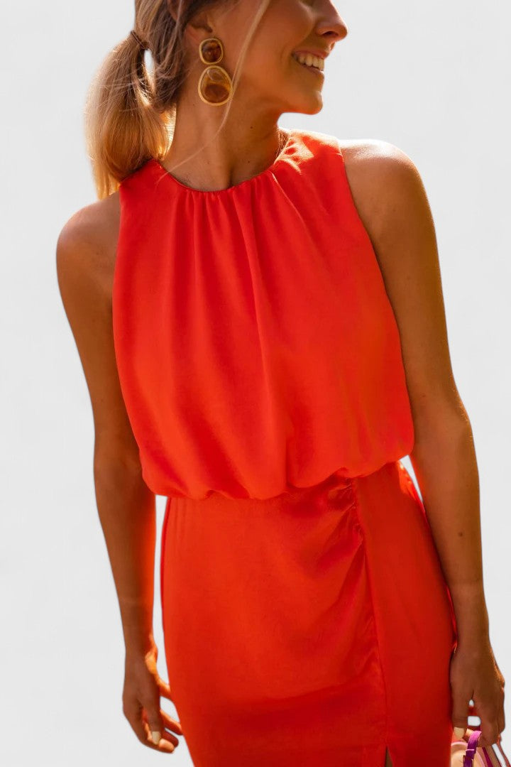 Theonae | Comfortable Midi Dress